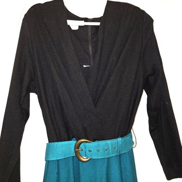 Plus Size Holiday Dress for women - Picture 7 of 7